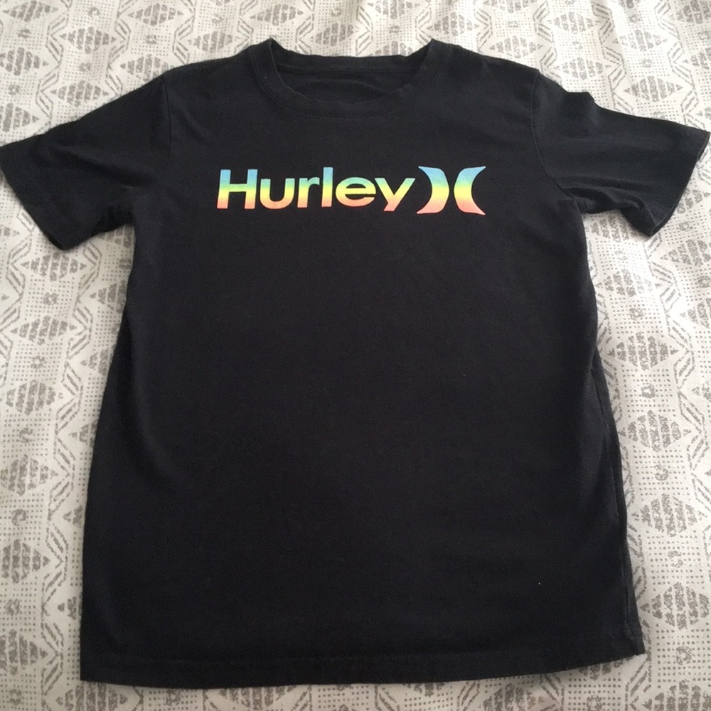 Short-sleeve Hurley Top 💛